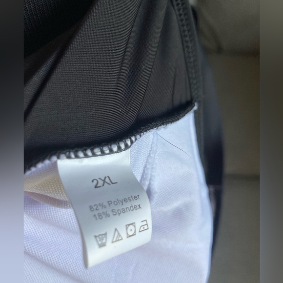 *SOLD on M* New- SHEIN 2 Piece Swimsuit - Picture 10 of 10